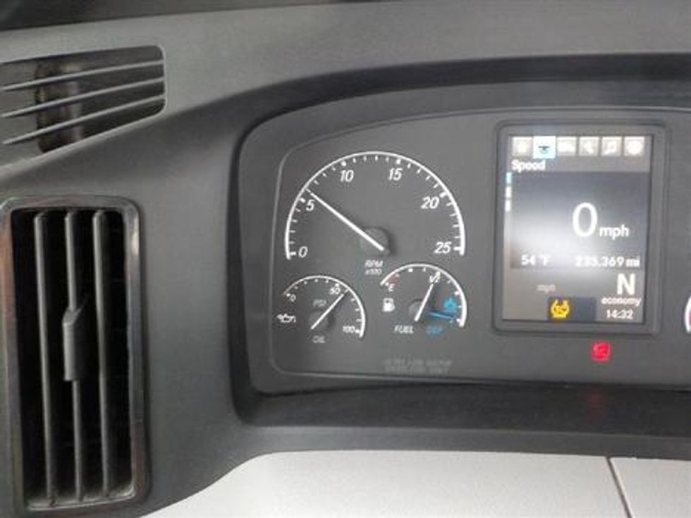 Day Cab Tractor-Heavy Duty Tractors-Freightliner-2019-T12642ST-Fort Worth-TX-245,678\n\t\tmiles-$ 41,750 - Image 18