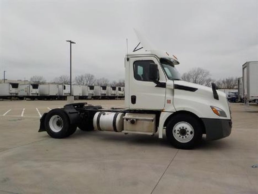 Day Cab Tractor-Heavy Duty Tractors-Freightliner-2019-T12642ST-Fort Worth-TX-245,678\n\t\tmiles-$ 41,750 - Image 5