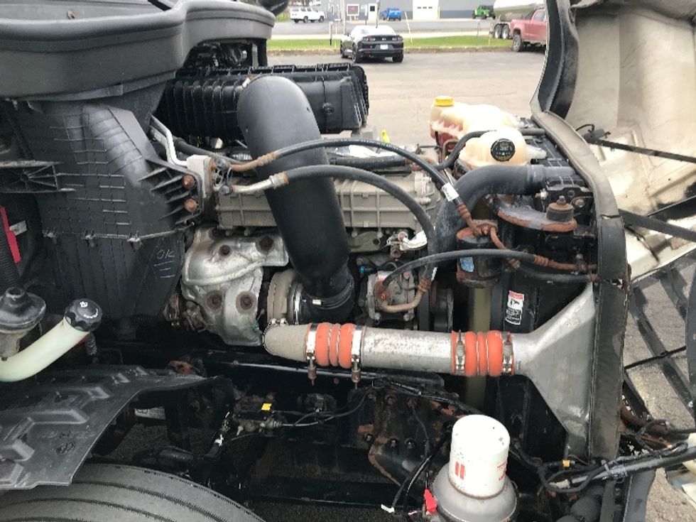 Day Cab Tractor-Heavy Duty Tractors-Freightliner-2019-T12642ST-Fredonia-NY-389,711\n\t\tmiles-$ 29,000 - Image 15