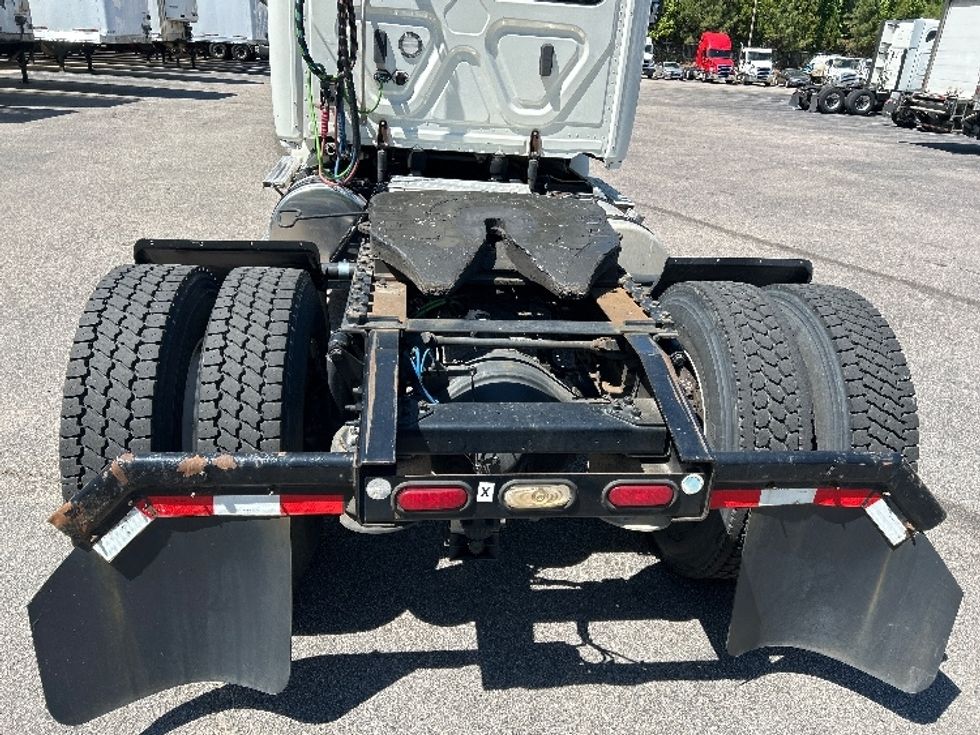 Day Cab Tractor-Heavy Duty Tractors-Freightliner-2019-T12642ST-Garner-NC-387,794\n\t\tmiles-$ 37,250 - Image 6