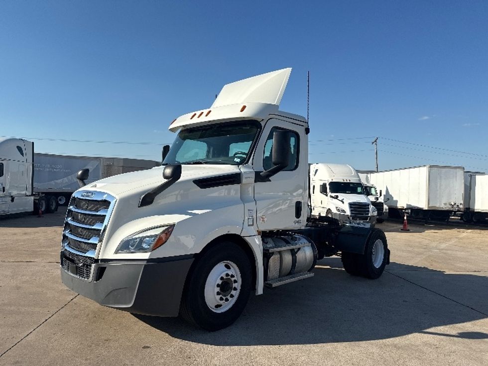 Day Cab Tractor-Heavy Duty Tractors-Freightliner-2019-T12642ST-Grand Prairie-TX-122,723\n\t\tmiles-$ 55,500 - Image 3