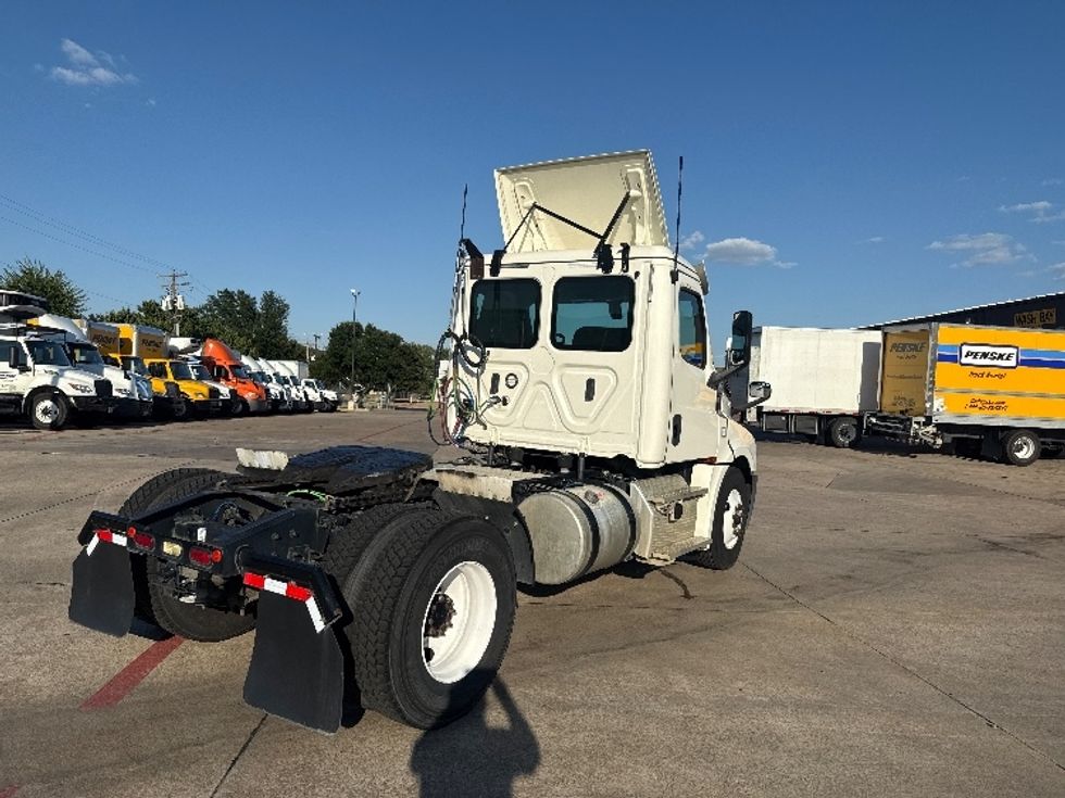 Day Cab Tractor-Heavy Duty Tractors-Freightliner-2019-T12642ST-Grand Prairie-TX-123,984\n\t\tmiles-$ 55,500 - Image 7