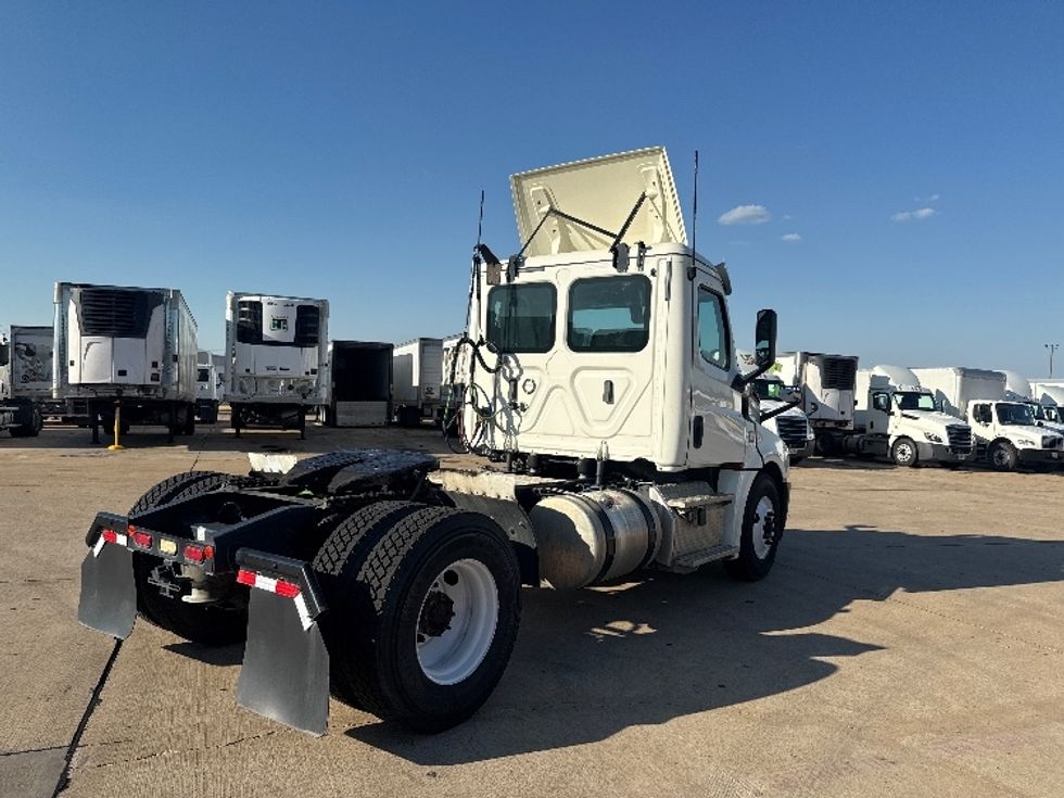 Day Cab Tractor-Heavy Duty Tractors-Freightliner-2019-T12642ST-Grand Prairie-TX-150,656\n\t\tmiles-$ 54,000 - Image 7