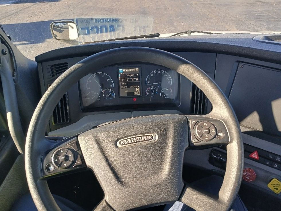 Day Cab Tractor-Heavy Duty Tractors-Freightliner-2019-T12642ST-Greensboro-NC-369,765\n\t\tmiles-$ 47,000 - Image 11