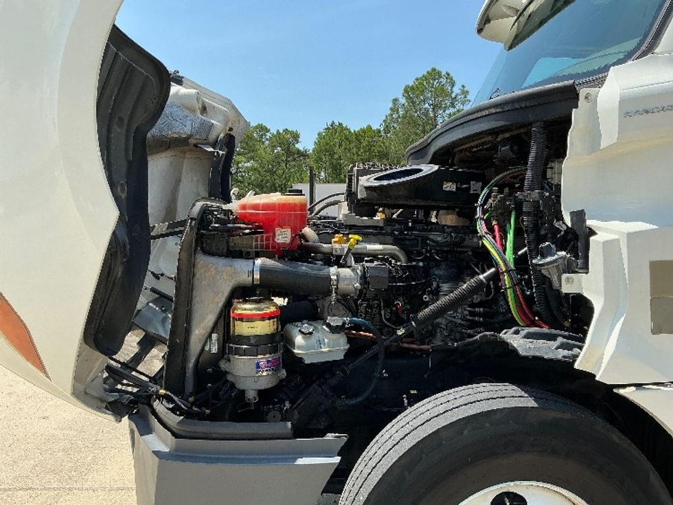 Day Cab Tractor-Heavy Duty Tractors-Freightliner-2019-T12642ST-Gulfport-MS-190,745\n\t\tmiles-$ 52,000 - Image 16