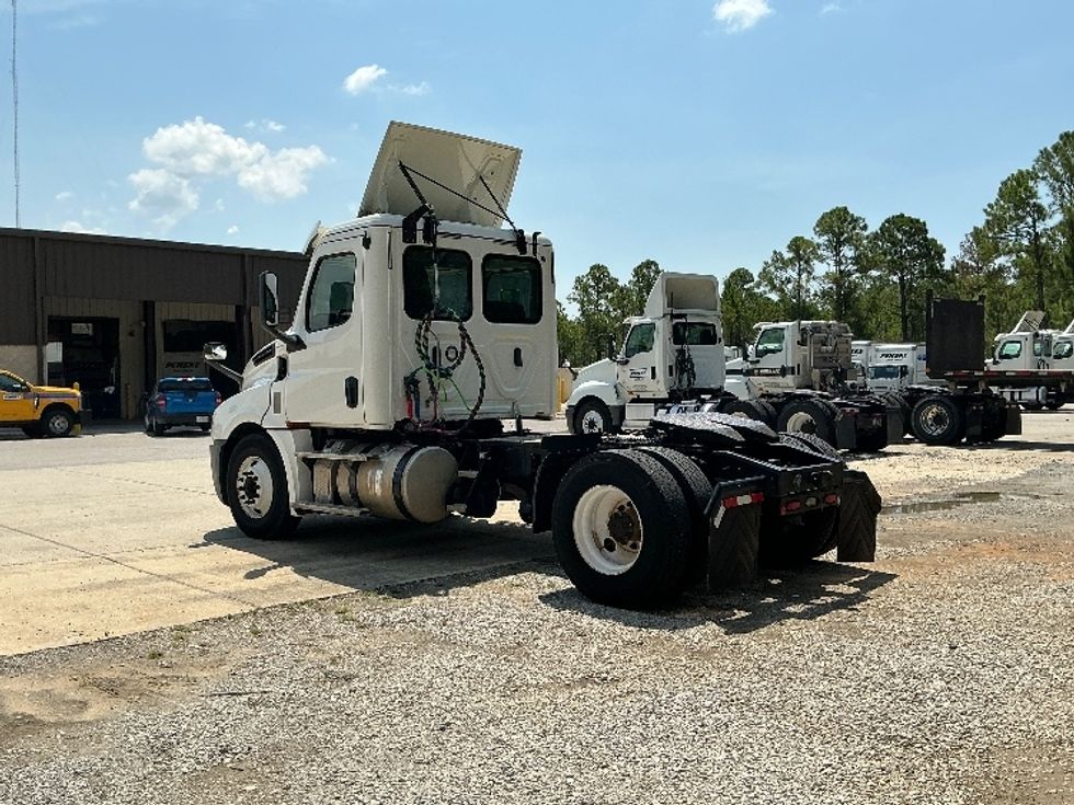 Day Cab Tractor-Heavy Duty Tractors-Freightliner-2019-T12642ST-Gulfport-MS-190,745\n\t\tmiles-$ 52,000 - Image 5