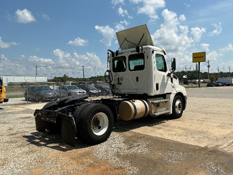 Day Cab Tractor-Heavy Duty Tractors-Freightliner-2019-T12642ST-Gulfport-MS-190,745\n\t\tmiles-$ 52,000 - Image 7