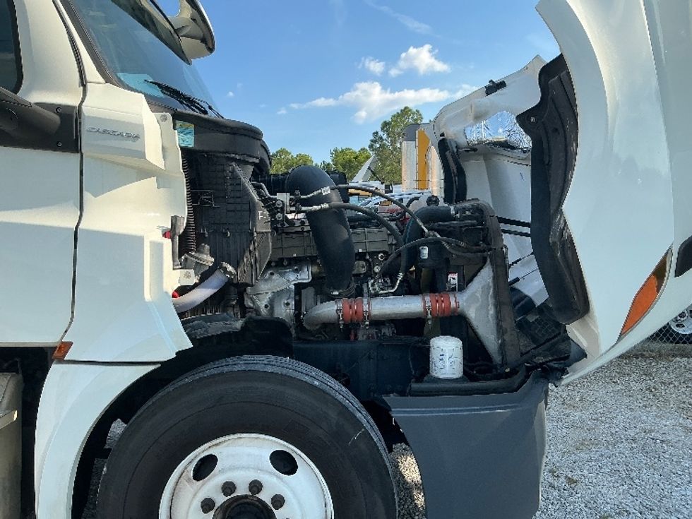 Day Cab Tractor-Heavy Duty Tractors-Freightliner-2019-T12642ST-Gulfport-MS-232,550\n\t\tmiles-$ 49,500 - Image 15