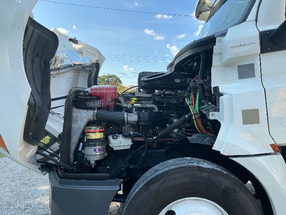 Day Cab Tractor-Heavy Duty Tractors-Freightliner-2019-T12642ST-Gulfport-MS-232,550\n\t\tmiles-$ 49,500 - Image 16