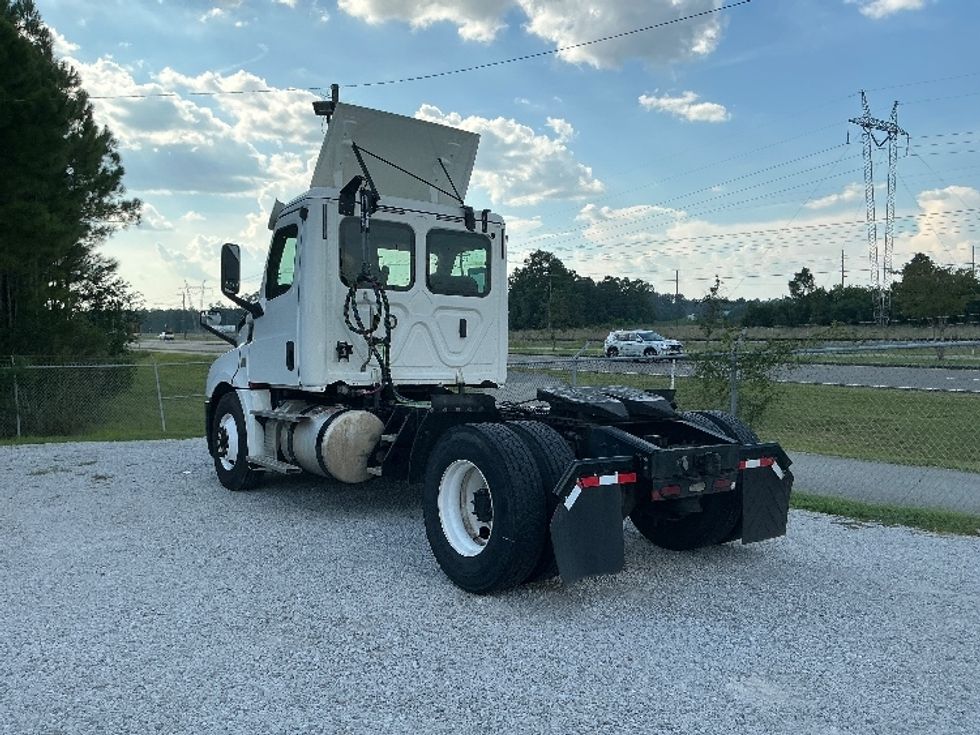 Day Cab Tractor-Heavy Duty Tractors-Freightliner-2019-T12642ST-Gulfport-MS-232,550\n\t\tmiles-$ 49,500 - Image 5