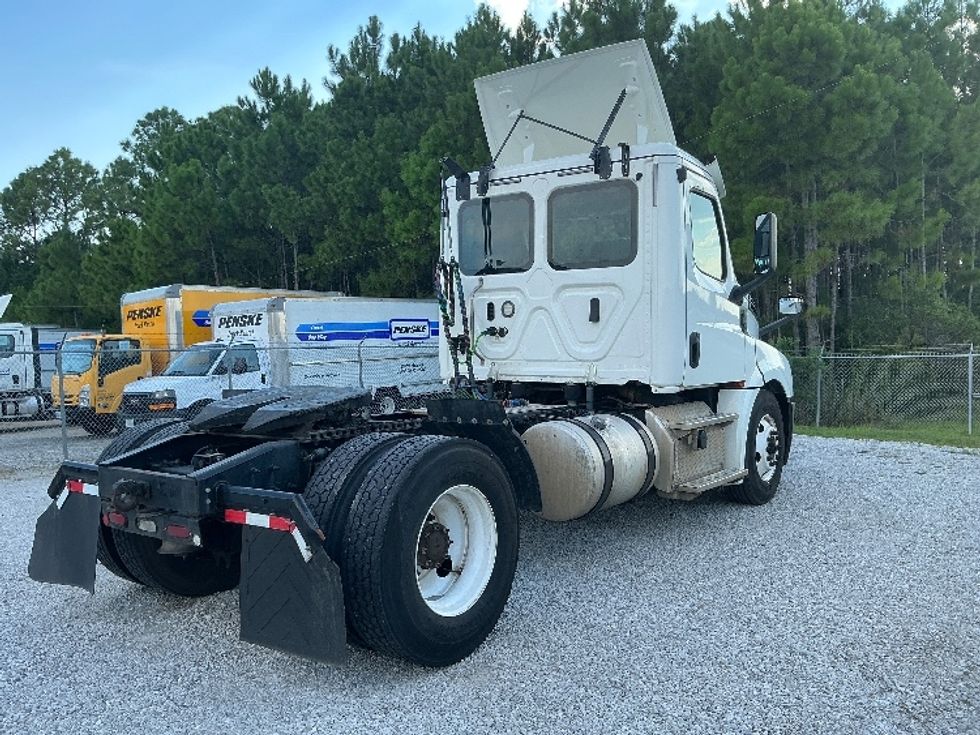 Day Cab Tractor-Heavy Duty Tractors-Freightliner-2019-T12642ST-Gulfport-MS-232,550\n\t\tmiles-$ 49,500 - Image 7