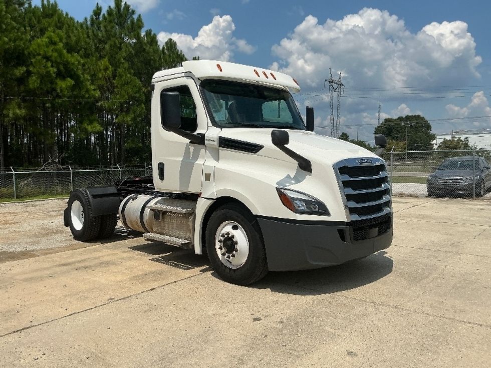 Day Cab Tractor-Heavy Duty Tractors-Freightliner-2019-T12642ST-Gulfport-MS-258,807\n\t\tmiles-$ 48,250 - Image 1