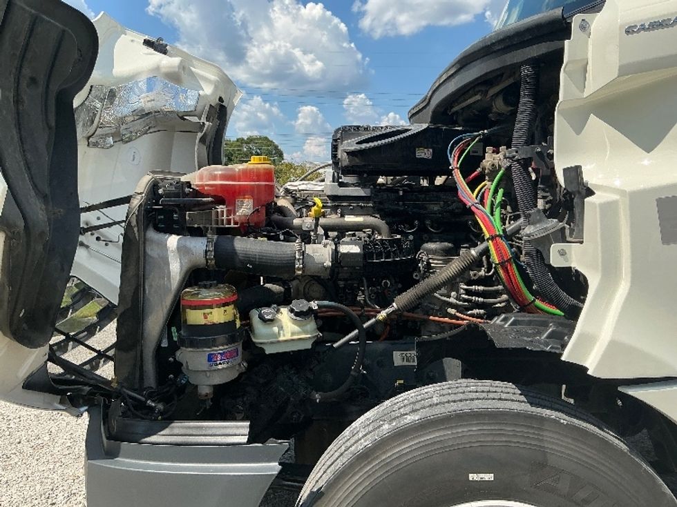 Day Cab Tractor-Heavy Duty Tractors-Freightliner-2019-T12642ST-Gulfport-MS-273,867\n\t\tmiles-$ 47,250 - Image 16