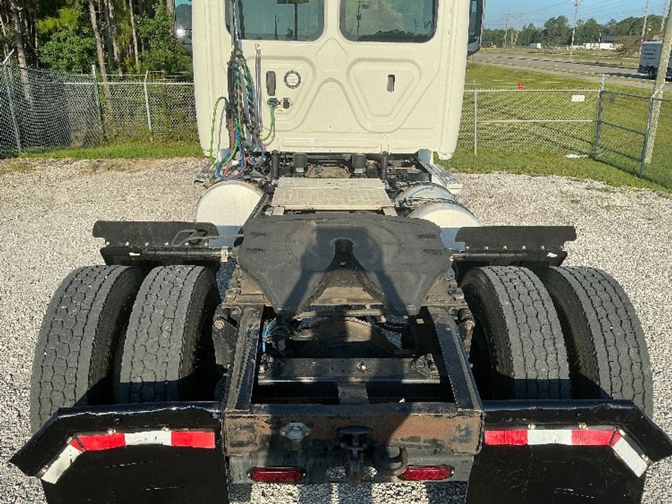 Day Cab Tractor-Heavy Duty Tractors-Freightliner-2019-T12642ST-Gulfport-MS-273,867\n\t\tmiles-$ 47,250 - Image 6