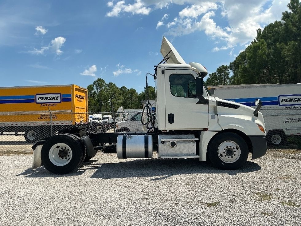 Day Cab Tractor-Heavy Duty Tractors-Freightliner-2019-T12642ST-Gulfport-MS-273,867\n\t\tmiles-$ 47,250 - Image 8
