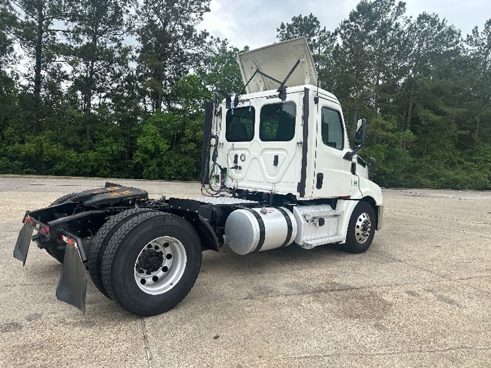 Day Cab Tractor-Heavy Duty Tractors-Freightliner-2019-T12642ST-Hammond-LA-456,630\n\t\tmiles-$ 28,750 - Image 7