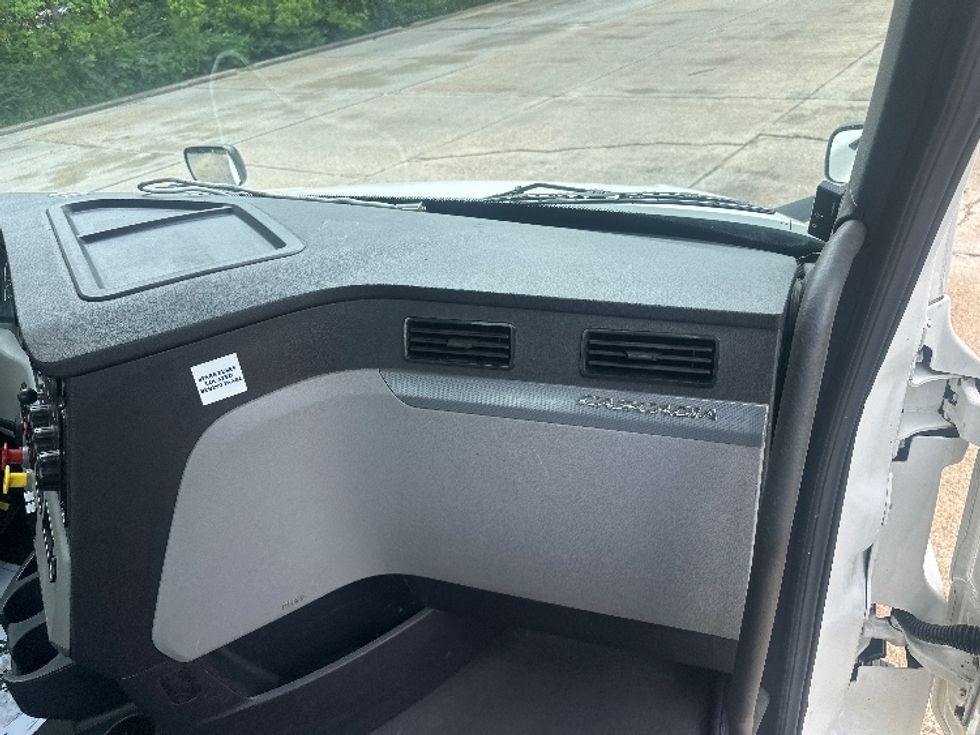 Day Cab Tractor-Heavy Duty Tractors-Freightliner-2019-T12642ST-Hammond-LA-536,493\n\t\tmiles-$ 27,750 - Image 12