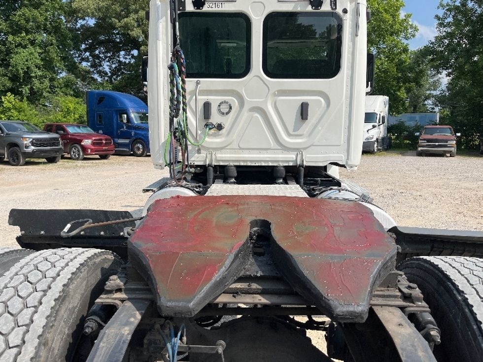 Day Cab Tractor-Heavy Duty Tractors-Freightliner-2019-T12642ST-Houston-MS-526,105\n\t\tmiles-$ 33,000 - Image 6
