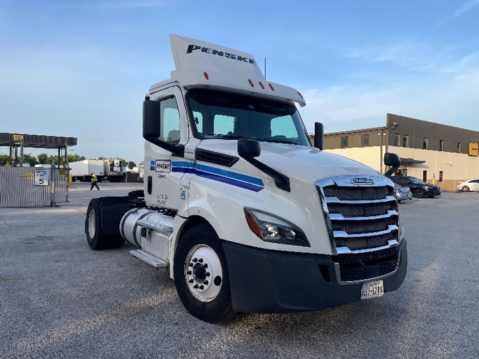 Day Cab Tractor-Heavy Duty Tractors-Freightliner-2019-T12642ST-Houston-TX-206,960\n\t\tmiles-$ 51,000 - Image 1