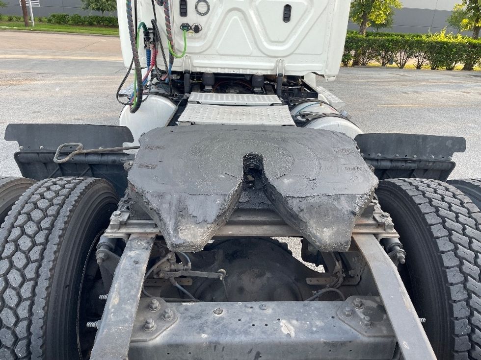 Day Cab Tractor-Heavy Duty Tractors-Freightliner-2019-T12642ST-Houston-TX-206,960\n\t\tmiles-$ 51,000 - Image 6