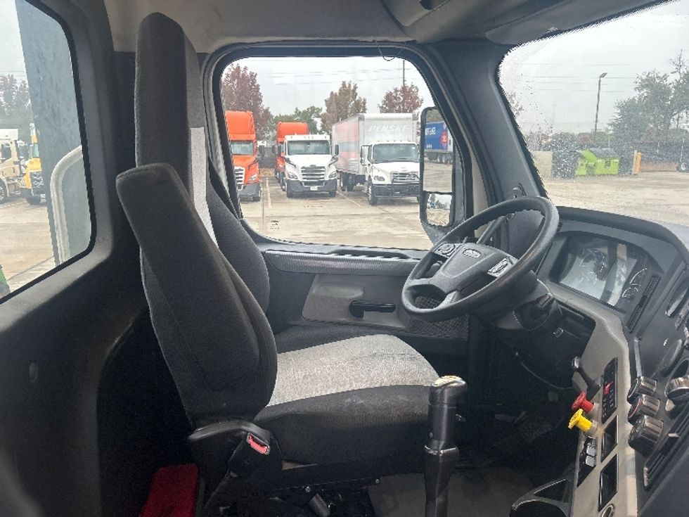 Day Cab Tractor-Heavy Duty Tractors-Freightliner-2019-T12642ST-Houston-TX-250,770\n\t\tmiles-$ 41,250 - Image 14