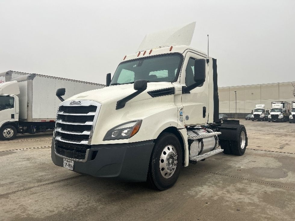 Day Cab Tractor-Heavy Duty Tractors-Freightliner-2019-T12642ST-Houston-TX-250,770\n\t\tmiles-$ 41,250 - Image 3
