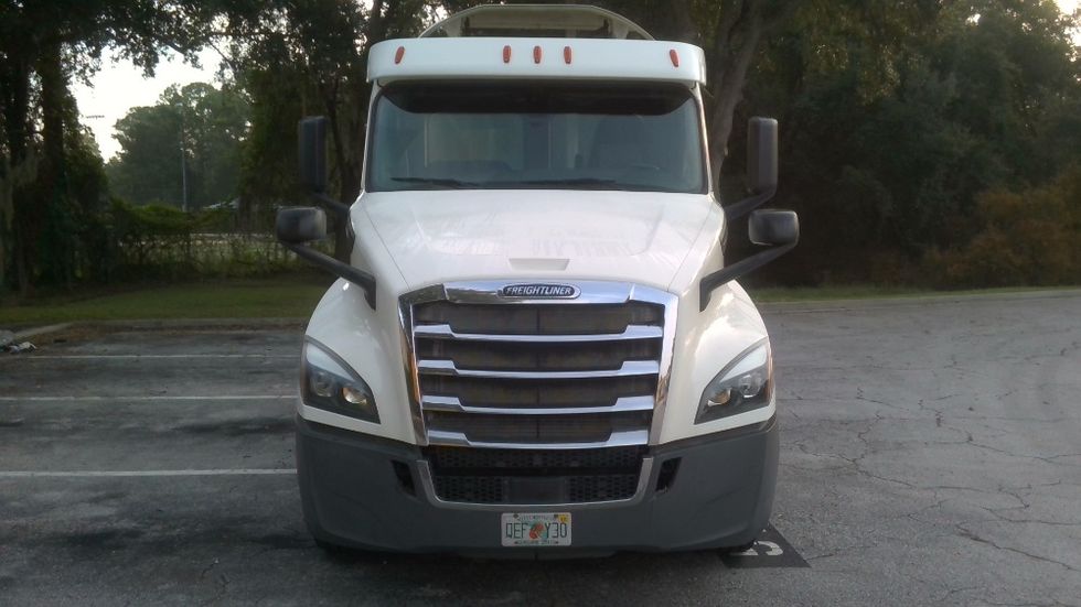 Day Cab Tractor-Heavy Duty Tractors-Freightliner-2019-T12642ST-Jacksonville-FL-214,463\n\t\tmiles-$ 50,500 - Image 2