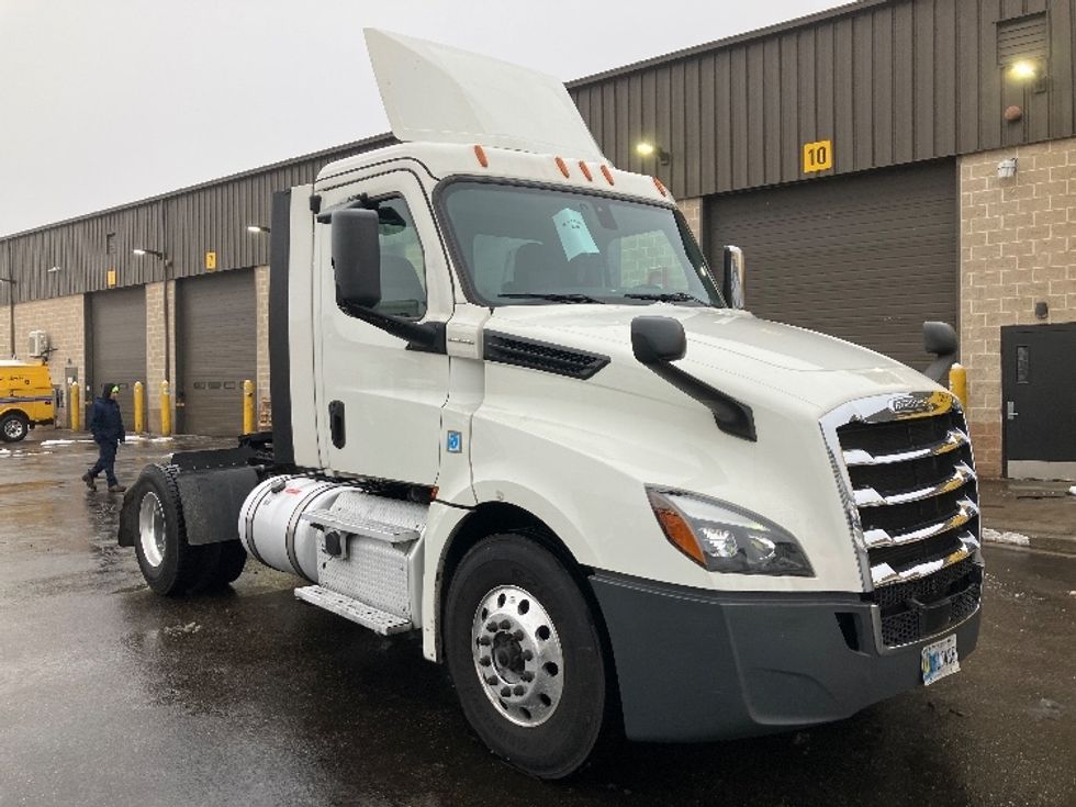 Day Cab Tractor-Heavy Duty Tractors-Freightliner-2019-T12642ST-Jessup-MD-442,081\n\t\tmiles-$ 26,250 - Image 1