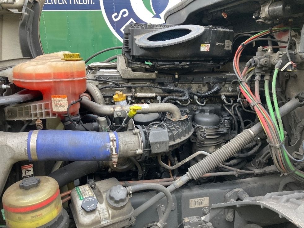 Day Cab Tractor-Heavy Duty Tractors-Freightliner-2019-T12642ST-Jessup-MD-444,286\n\t\tmiles-$ 38,000 - Image 15