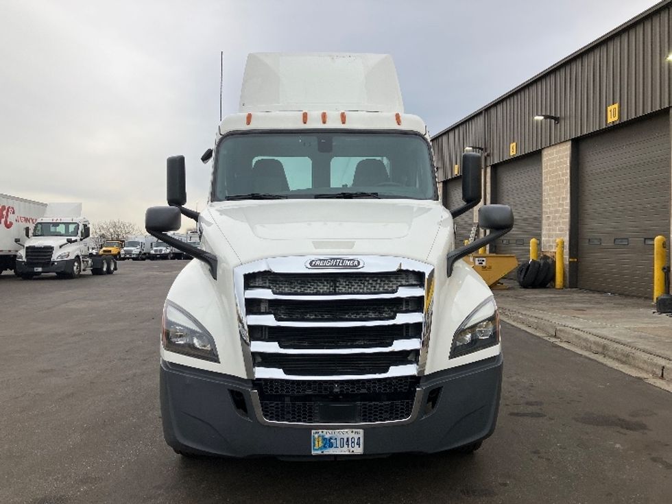 Day Cab Tractor-Heavy Duty Tractors-Freightliner-2019-T12642ST-Jessup-MD-444,286\n\t\tmiles-$ 38,000 - Image 2