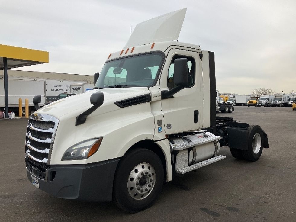 Day Cab Tractor-Heavy Duty Tractors-Freightliner-2019-T12642ST-Jessup-MD-444,286\n\t\tmiles-$ 38,000 - Image 3