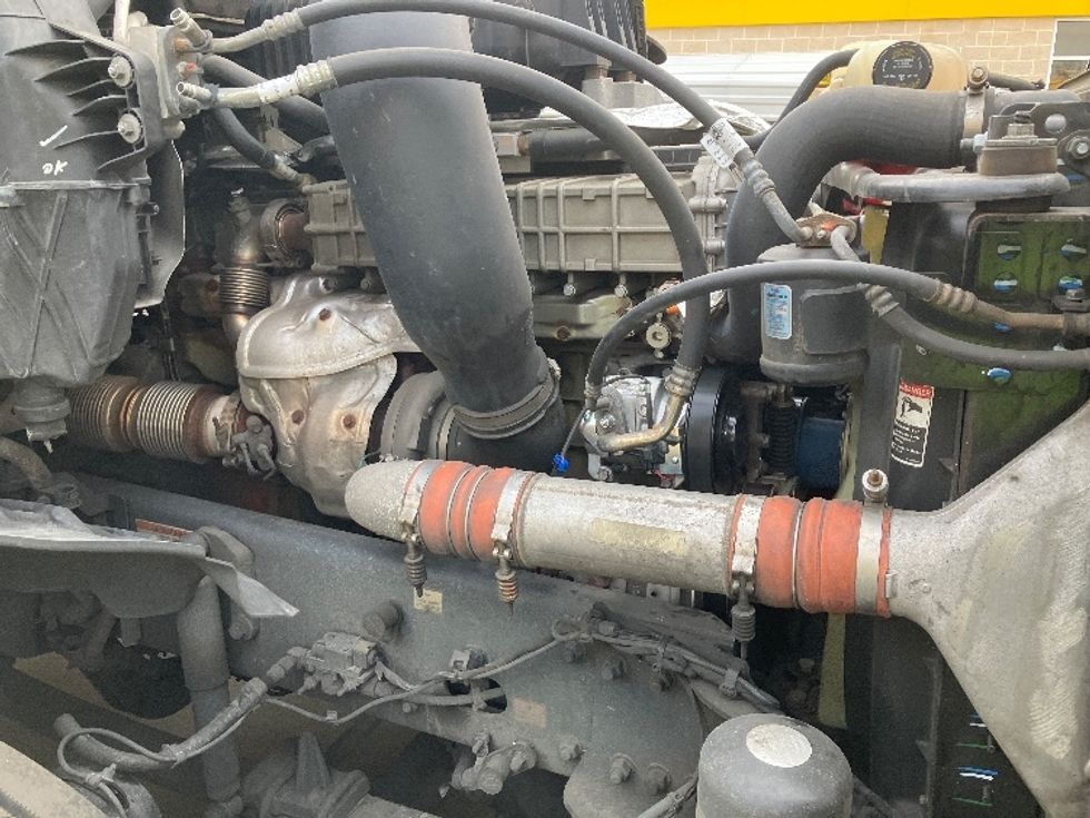 Day Cab Tractor-Heavy Duty Tractors-Freightliner-2019-T12642ST-Jessup-MD-454,972\n\t\tmiles-$ 37,500 - Image 16