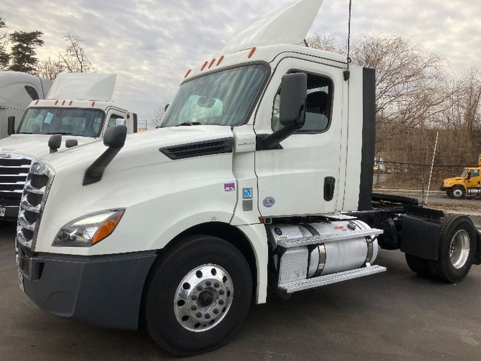 Day Cab Tractor-Heavy Duty Tractors-Freightliner-2019-T12642ST-Jessup-MD-505,206\n\t\tmiles-$ 35,000 - Image 3