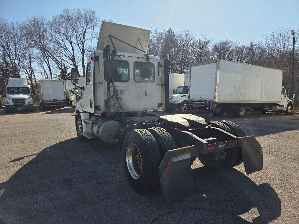 Day Cab Tractor-Heavy Duty Tractors-Freightliner-2019-T12642ST-Kansas City-MO-525,000\n\t\tmiles-$ 30,250 - Image 5
