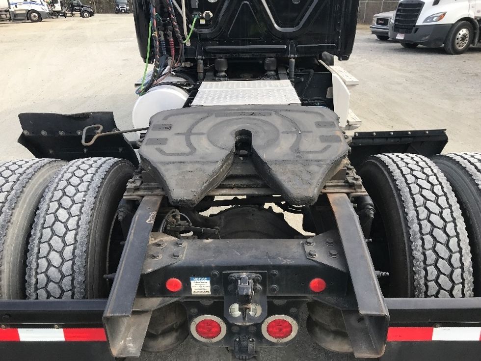 Day Cab Tractor-Heavy Duty Tractors-Freightliner-2019-T12642ST-Macon-GA-236,302\n\t\tmiles-$ 45,000 - Image 6