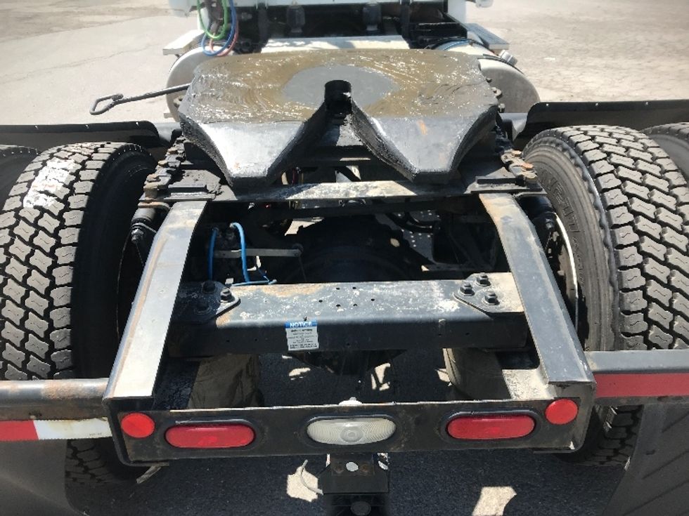 Day Cab Tractor-Heavy Duty Tractors-Freightliner-2019-T12642ST-Manassas-VA-285,136\n\t\tmiles-$ 40,500 - Image 6