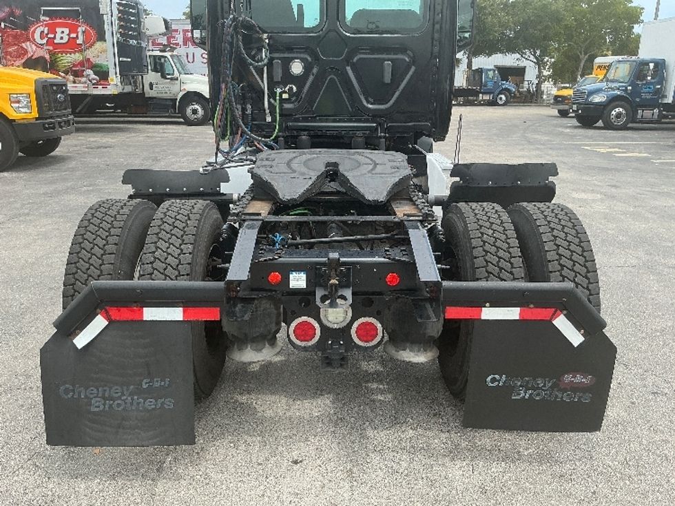 Day Cab Tractor-Heavy Duty Tractors-Freightliner-2019-T12642ST-Medley-FL-120,972\n\t\tmiles-$ 54,250 - Image 6