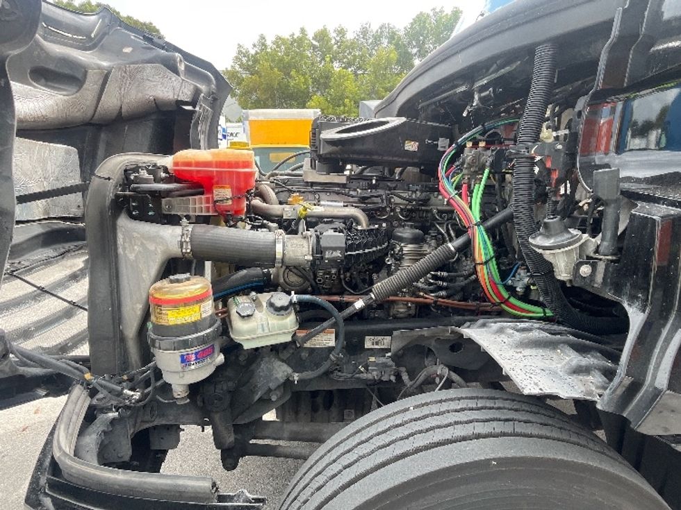 Day Cab Tractor-Heavy Duty Tractors-Freightliner-2019-T12642ST-Medley-FL-135,248\n\t\tmiles-$ 50,250 - Image 16