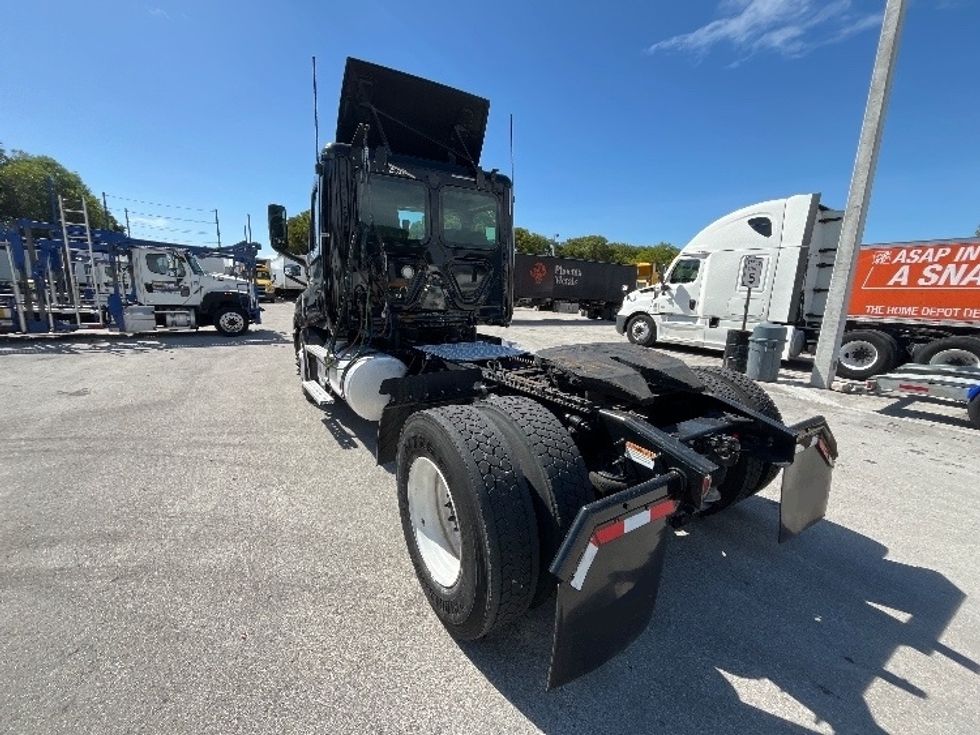 Day Cab Tractor-Heavy Duty Tractors-Freightliner-2019-T12642ST-Medley-FL-145,000\n\t\tmiles-$ 50,000 - Image 5