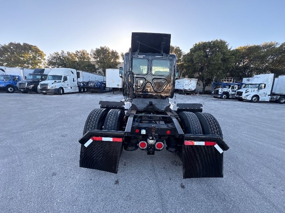 Day Cab Tractor-Heavy Duty Tractors-Freightliner-2019-T12642ST-Medley-FL-151,298\n\t\tmiles-$ 43,750 - Image 6
