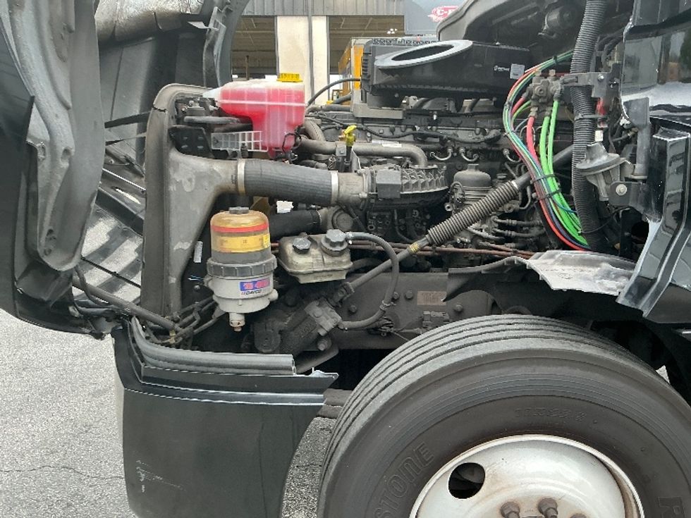 Day Cab Tractor-Heavy Duty Tractors-Freightliner-2019-T12642ST-Medley-FL-205,701\n\t\tmiles-$ 49,500 - Image 16