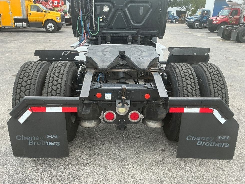 Day Cab Tractor-Heavy Duty Tractors-Freightliner-2019-T12642ST-Medley-FL-208,026\n\t\tmiles-$ 49,500 - Image 6
