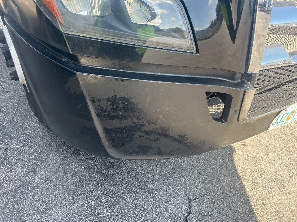 Day Cab Tractor-Heavy Duty Tractors-Freightliner-2019-T12642ST-Medley-FL-328,019\n\t\tmiles-$ 37,750 - Image 17