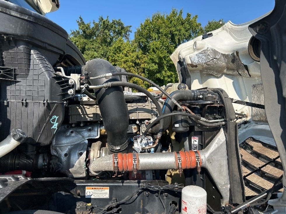 Day Cab Tractor-Heavy Duty Tractors-Freightliner-2019-T12642ST-Memphis-TN-556,931\n\t\tmiles-$ 30,750 - Image 15