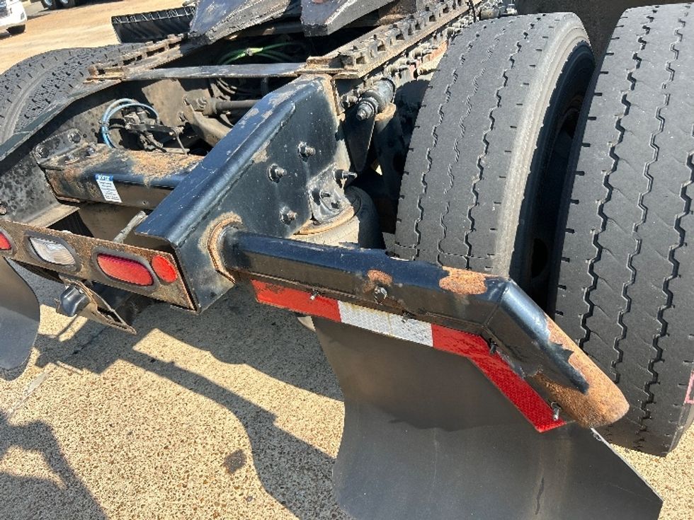 Day Cab Tractor-Heavy Duty Tractors-Freightliner-2019-T12642ST-Memphis-TN-556,931\n\t\tmiles-$ 30,750 - Image 18