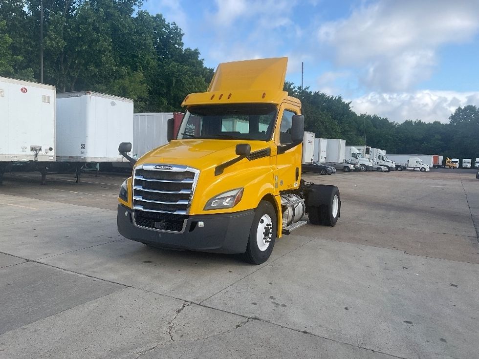 Day Cab Tractor-Heavy Duty Tractors-Freightliner-2019-T12642ST-Memphis-TN-580,136\n\t\tmiles-$ 24,750 - Image 3