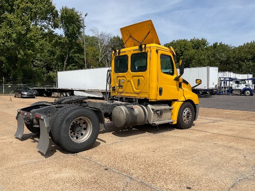 Day Cab Tractor-Heavy Duty Tractors-Freightliner-2019-T12642ST-Memphis-TN-742,628\n\t\tmiles-$ 22,500 - Image 7