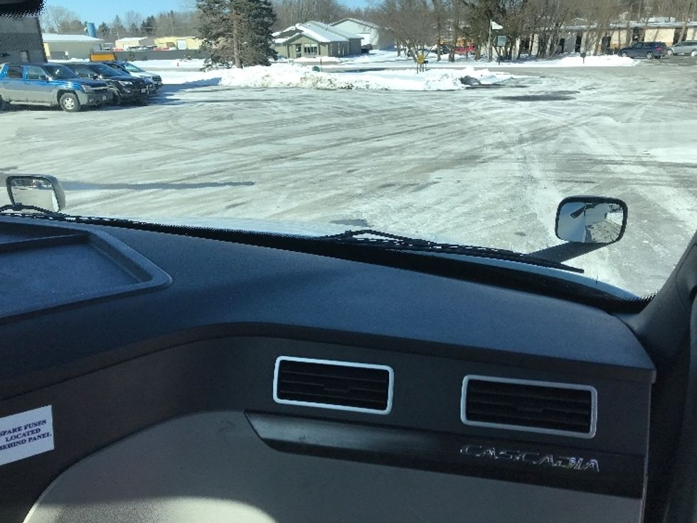 Day Cab Tractor-Heavy Duty Tractors-Freightliner-2019-T12642ST-Milwaukee-WI-491,497\n\t\tmiles-$ 35,750 - Image 13