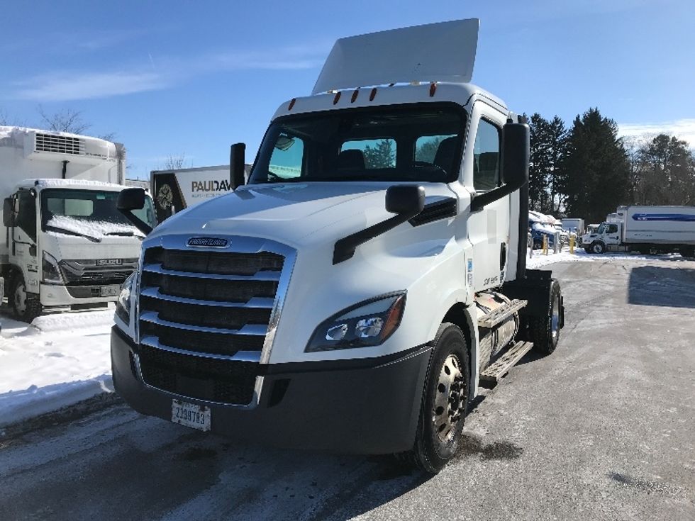 Day Cab Tractor-Heavy Duty Tractors-Freightliner-2019-T12642ST-Milwaukee-WI-491,497\n\t\tmiles-$ 35,750 - Image 3