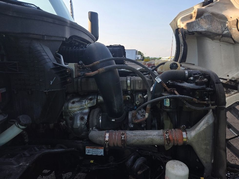 Day Cab Tractor-Heavy Duty Tractors-Freightliner-2019-T12642ST-Mount Pleasant-PA-726,930\n\t\tmiles-$ 22,500 - Image 15